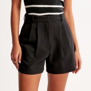 NWT best seller Abercrombie and Fitch tailored shorts, black in size xs